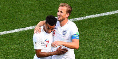 England knallt sich mit 6:1 zum Aufstieg