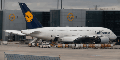 Lufthansa l&auml;sst stillgelegten Airbus A380 wieder abheben