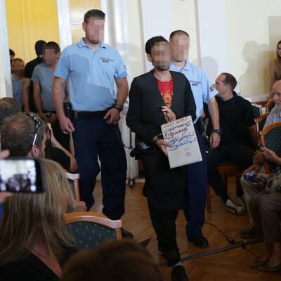 A4-Drama: Prozess gegen Schlepper begonnen