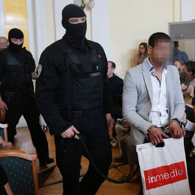 A4-Drama: Prozess gegen Schlepper begonnen