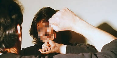 Brutal: Ohrfeige für Lenkerin von Opi