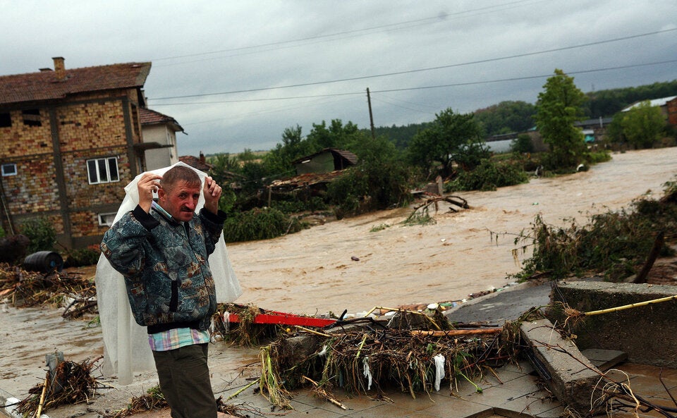 Notstand ausgerufen: Sturzfluten fordern immer mehr Menschenleben