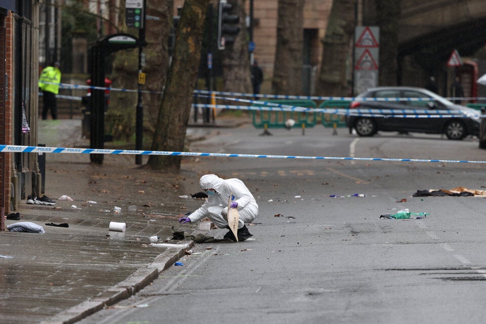 England: Mann rast in Fußgänger