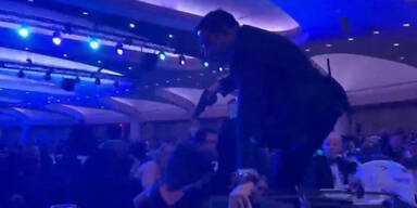 Trump-Gala Sch&uuml;sse