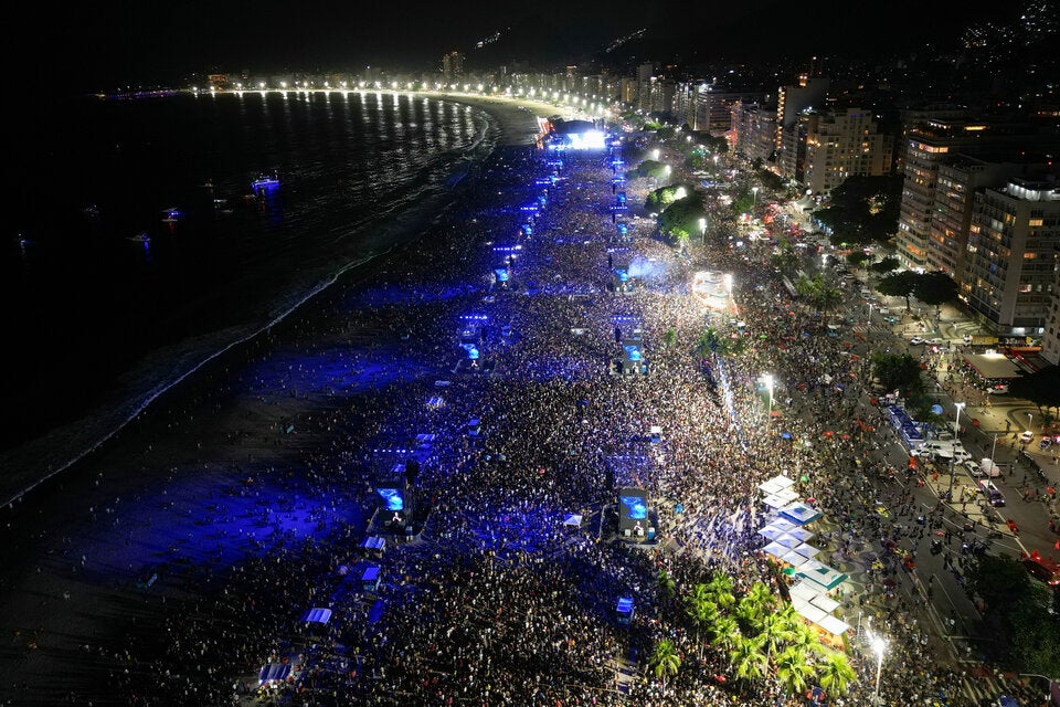 Shakira gab kostenlose Mega-Show an der Copacabana