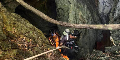 H&ouml;hle Laos