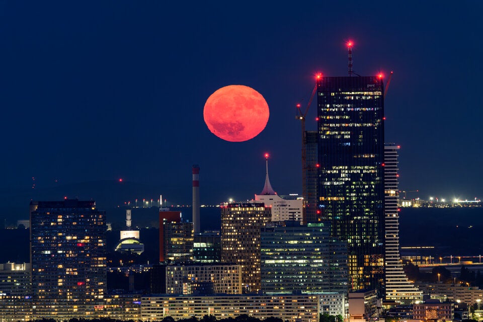 Erdbeermond am Himmel über Österreich: Die besten Bilder
