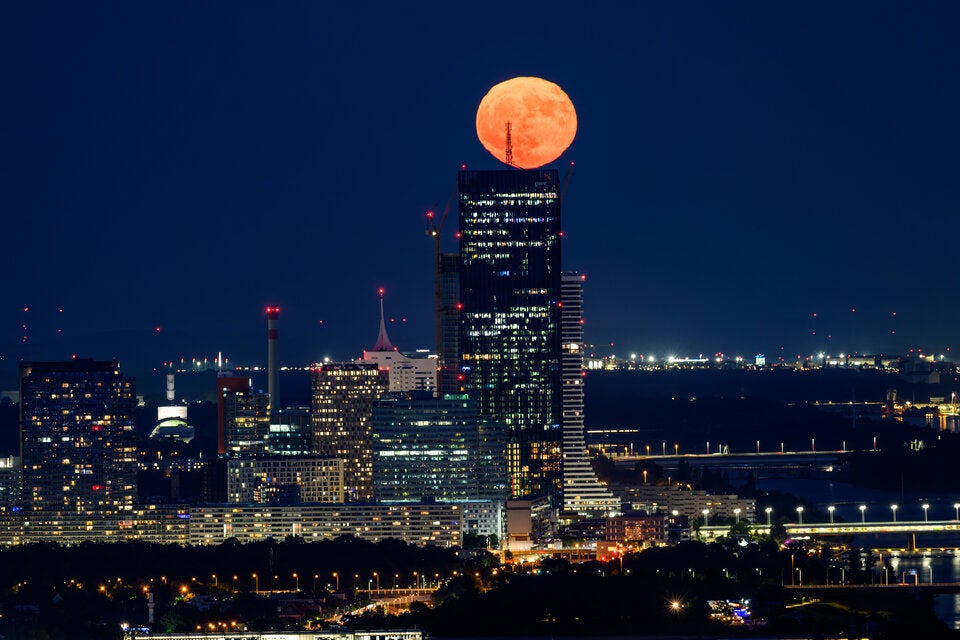 Erdbeermond am Himmel über Österreich: Die besten Bilder