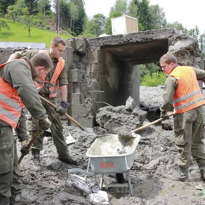 Aufräumarbeiten nach Unwetter