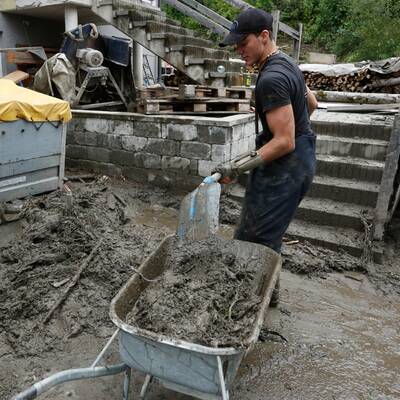 Aufräumarbeiten nach Unwetter