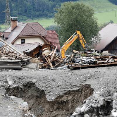 Aufräumarbeiten nach Unwetter