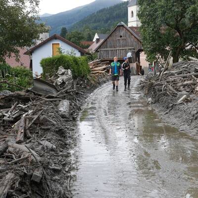 Aufräumarbeiten nach Unwetter