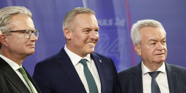 Landeshauptmann der Steiermark, Christopher Drexler (&Ouml;VP), FP&Ouml; Landesparteiobmann Mario Kunasek und Landeshauptmann-Stv. Anton Lang (SP&Ouml;)