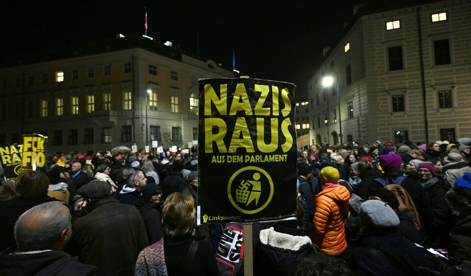 Demo gegen Kanzler Kickl
