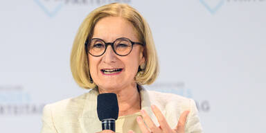 Mikl-Leitner: "Sozialhilfe vor faulen Betr&uuml;gern sch&uuml;tzen"