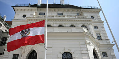 graz flagge halbmast
