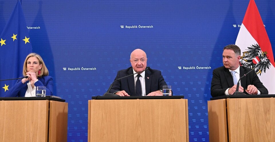 Regierung Waffenverbot