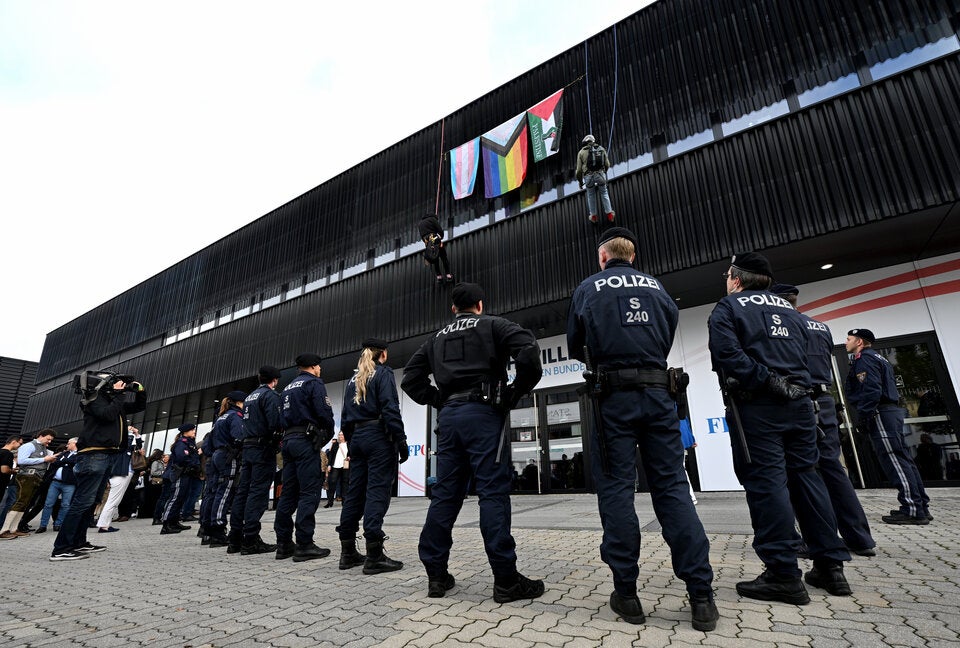 Links-Protest gegen FPÖ und Kickl: Polizei musste räumen