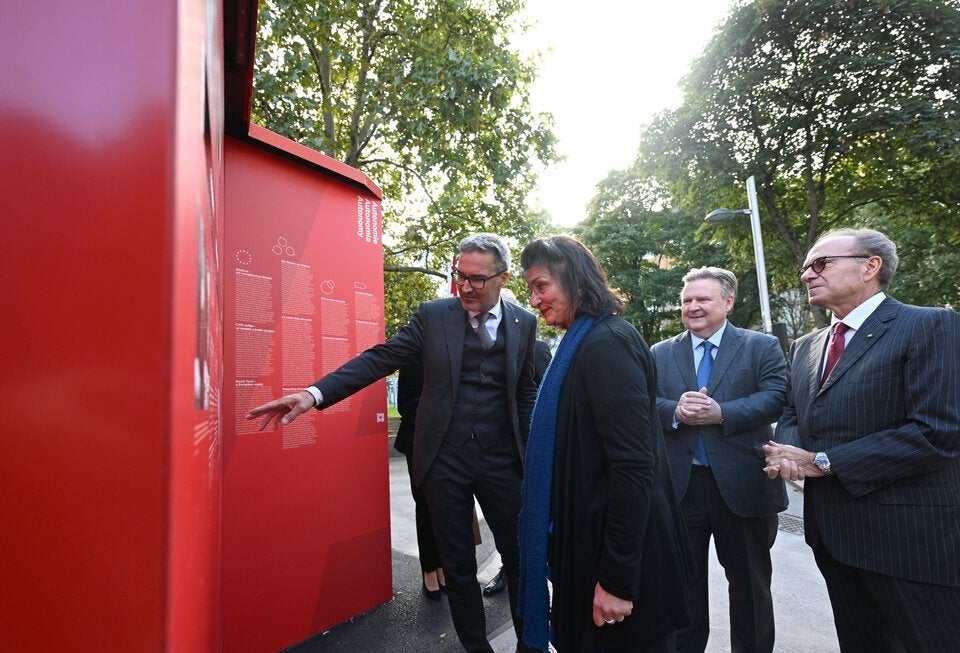 Südtiroler Autonomie-Stele