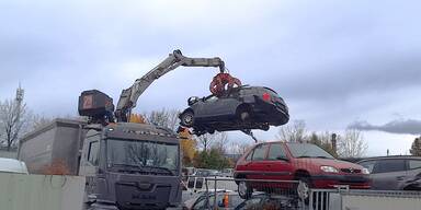 Aktion scharf: Schwerer Schlag gegen Schrott-Mafia