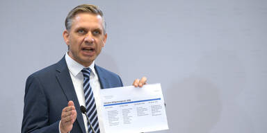 Industriestrategie der Regierung: Wer lobt und wer Kritik &uuml;bt