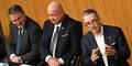 Vizekanzler Andreas Babler (SPÖ), Bundeskanzler Christian Stocker (ÖVP) und FPÖ-Obmann Herbert Kickl am Dienstag, 16. Dezember 2025, anl. einer Sondersitzung des Nationalrats im Parlament in Wien.  