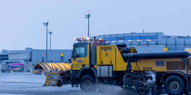 Schnee-Chaos: Flughafen Wien gesperrt