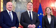 Regierung gibt 28 Mio (!) Euro für Berater aus - in drei Monaten