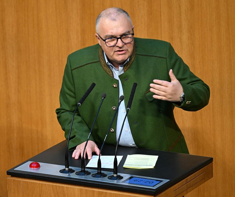 Arnold Schiefer