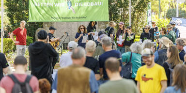 Lobau-Tunnel - Demonstration von Anrainer- und Umweltinitiativen