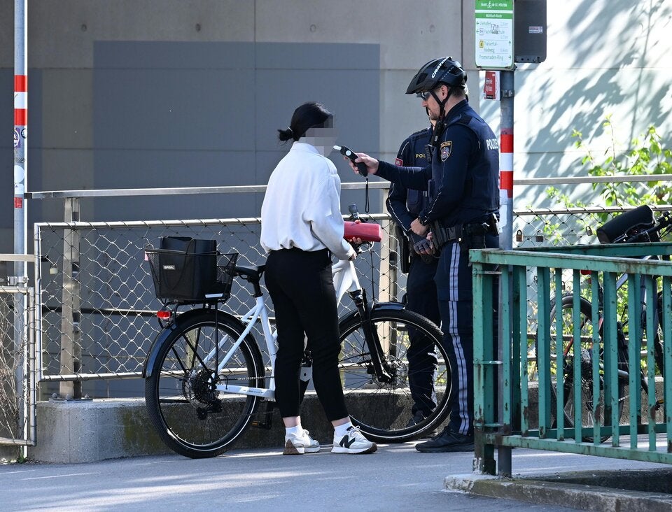 E-Scooter mit 53 km/h geblitzt: Minister bei NÖ-Schwerpunkt