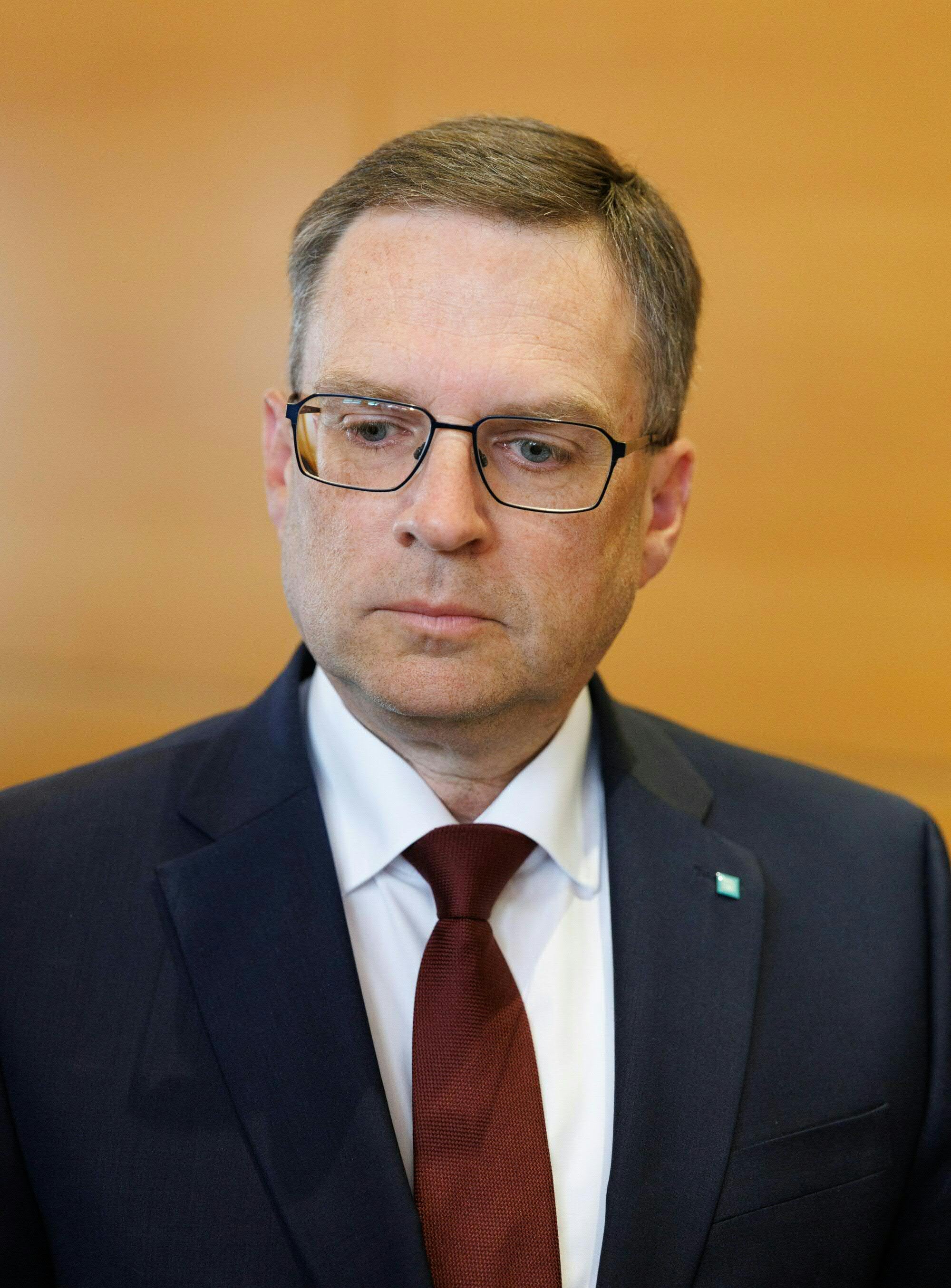 Schuldspruch für Wöginger: ÖVP-Klubchef tritt nach Urteil zurück — image 4
