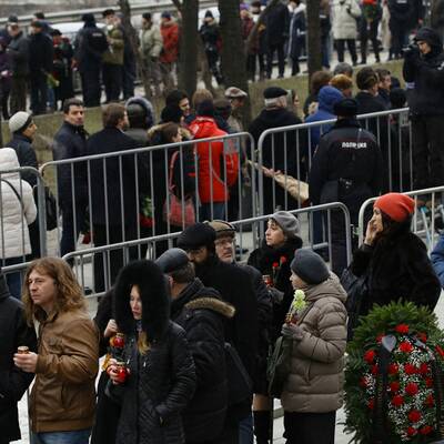 Tausende nehmen Abschied von ermordetem Kremlkritiker Nemzow