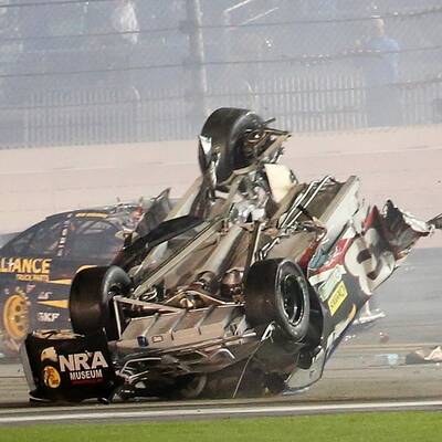 NASCAR: Die Bilder zum Horror-Crash 