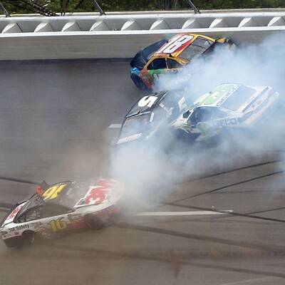 Massen-Crash bei NASCAR-Rennen