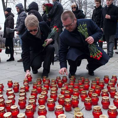 Tausende nehmen Abschied von ermordetem Kremlkritiker Nemzow