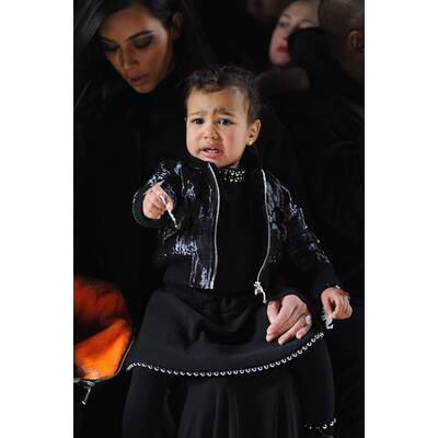 Harper Beckham & North West bei New York Fashion Week