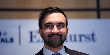 New Yorks B&uuml;rgermeister wird in alter U-Bahn-Station vereidigt