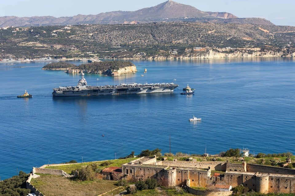 Krieg gegen Iran? Trump schickt Flugzeugträger los