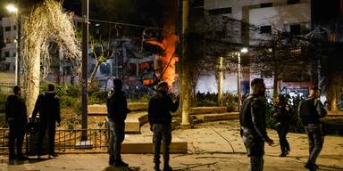 Shah-Nachfolger ruft zum Umsturz auf