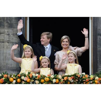 Das neue Königspaar am Balkon