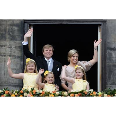 Das neue Königspaar am Balkon