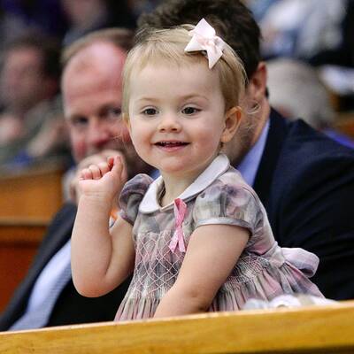 Prinzessin Estelle: Putziger Tennisfan