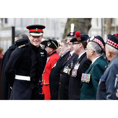 Prinz Harry ehrt gefallene Soldaten