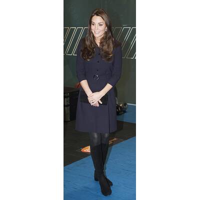 Herzogin Kate besucht junge Sportler