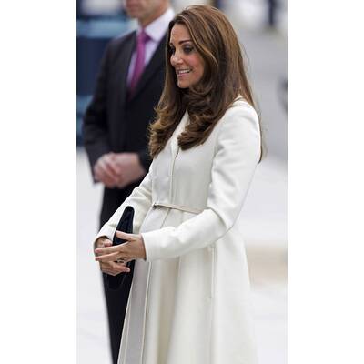 Herzogin Kate: Strahlend schön mit Babybauch