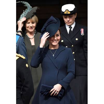 Herzogin Kate mit William und Harry bei Gedenkfeier