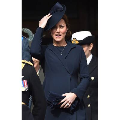 Herzogin Kate mit William und Harry bei Gedenkfeier