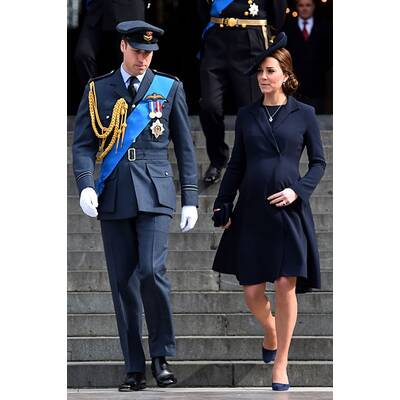 Herzogin Kate mit William und Harry bei Gedenkfeier