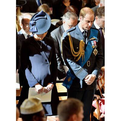 Herzogin Kate mit William und Harry bei Gedenkfeier